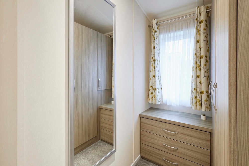 Host Stay Audley Lodge