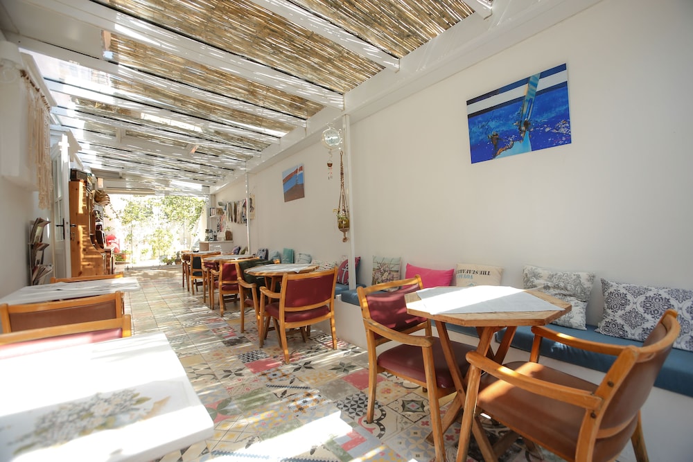 Moshinos Otel - Image 15