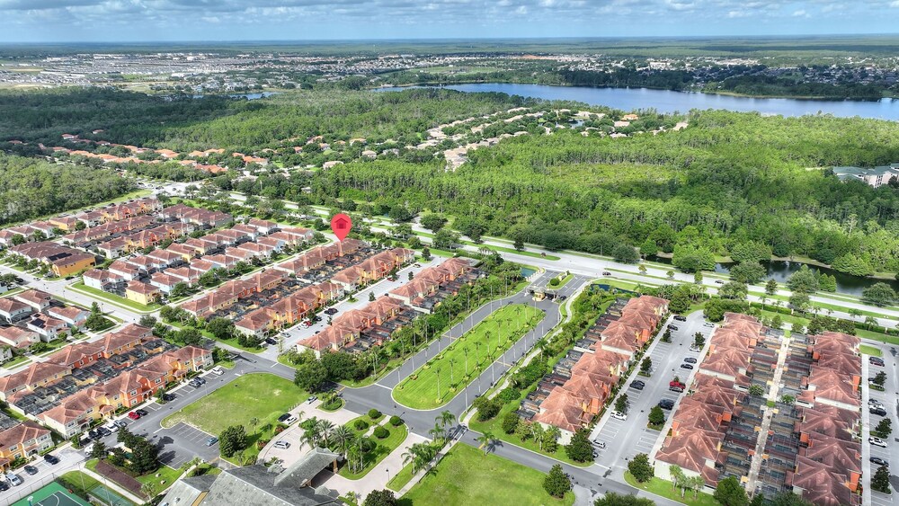 Sunny Paradise Retreat At Paradise Palms By Shine Villas 4 Bedroom Townhouse