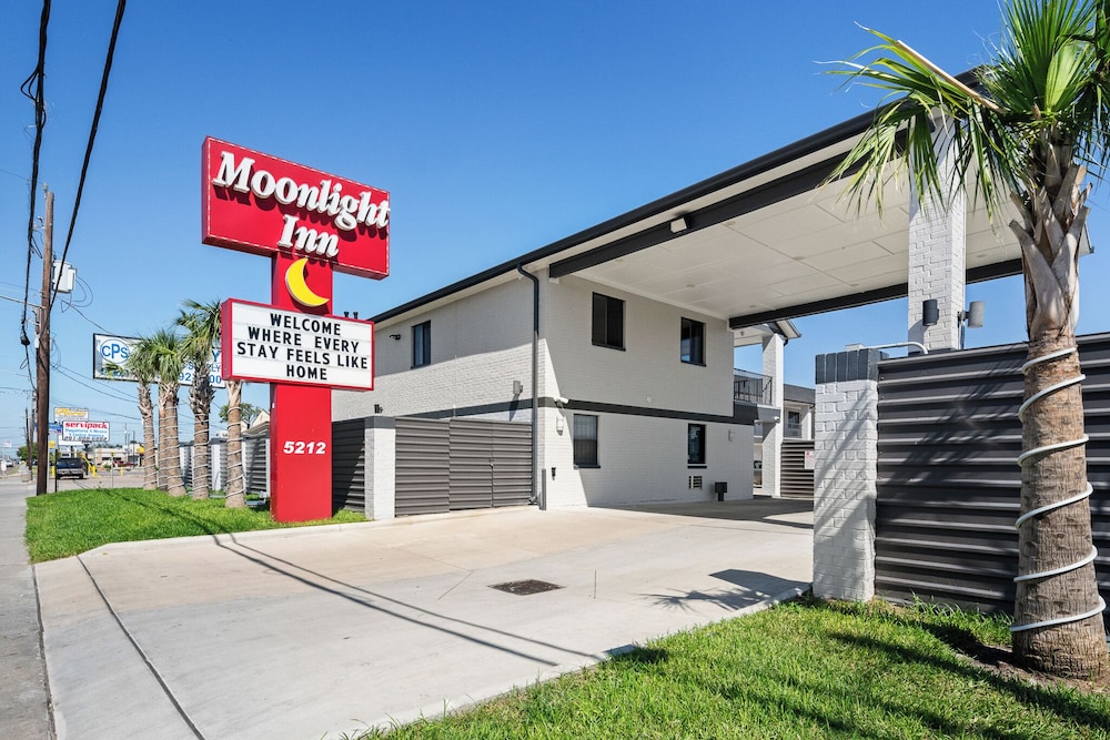 Moonlight Inn - Houston I-45 & Airline