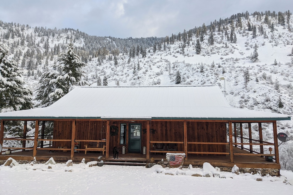 Hike, Fish & Unwind: Remote Escape in Montana