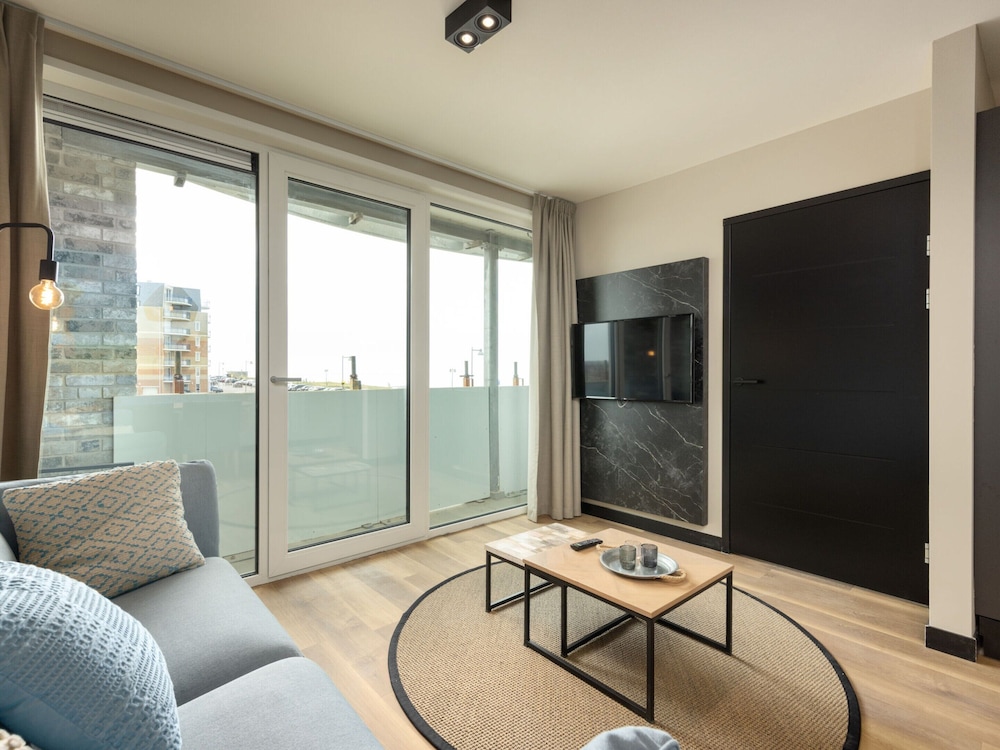Bright Apartment Near Sea