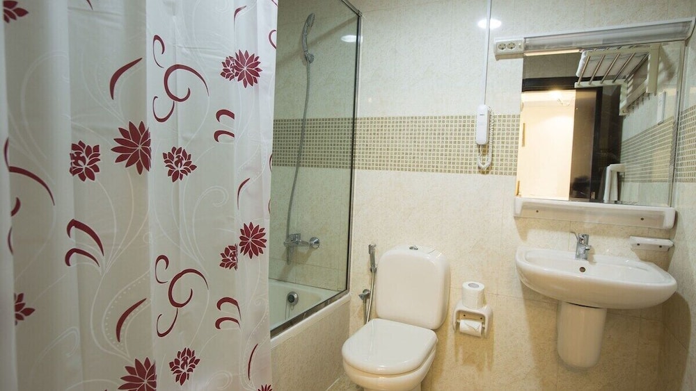 Epic Partition Room in Barsha Near Metro