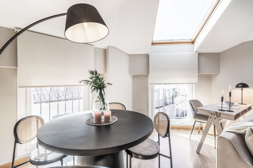 Marques - 1 Bedroom With Pool in Madrid