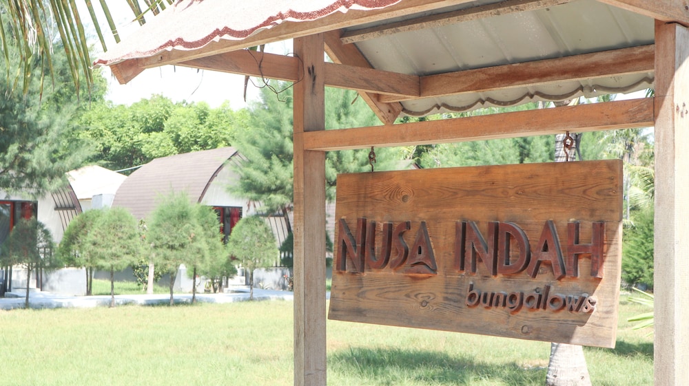 Nusa Indah Bungalows view 2