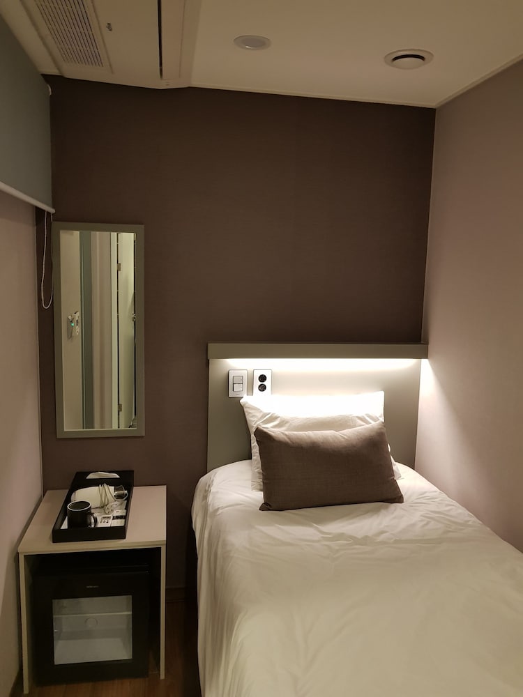 Philstay Myeongdong Station - Hostel