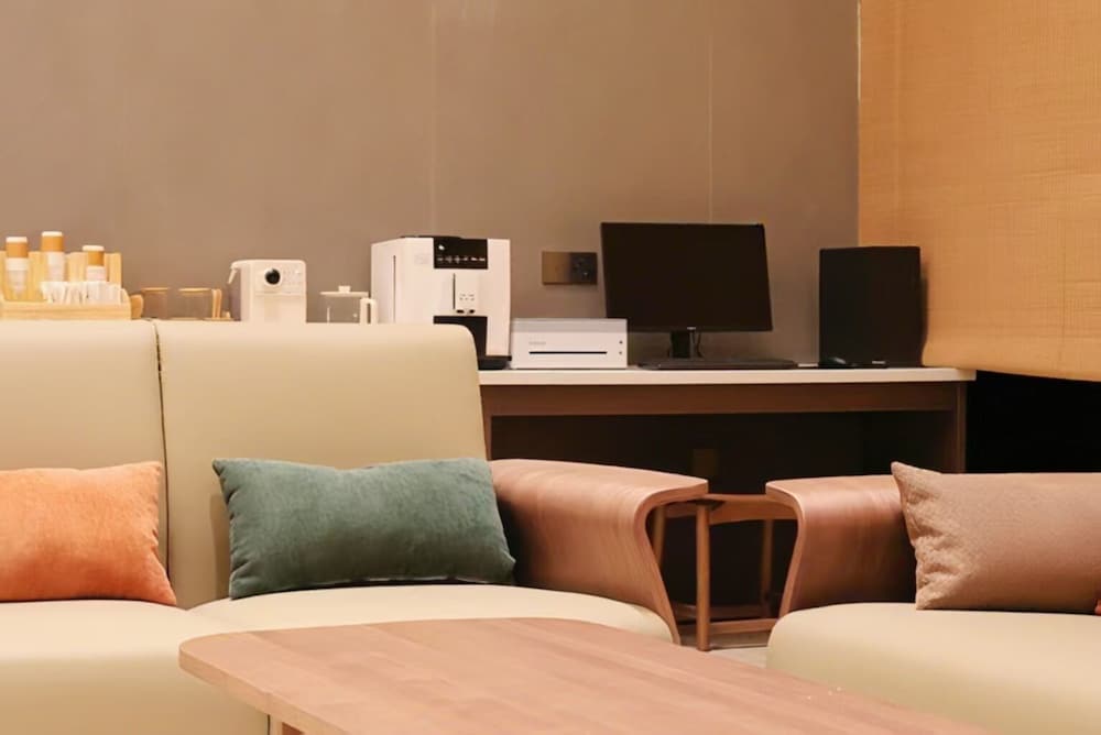 World Hotel Kaifeng Gulou Square Branch