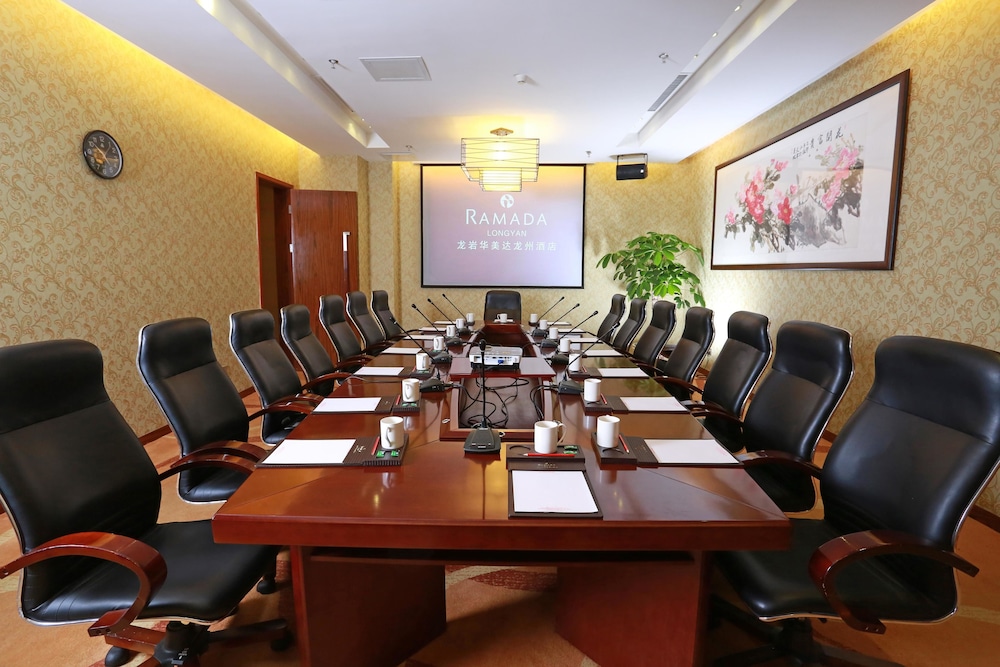 Ramada Longyan