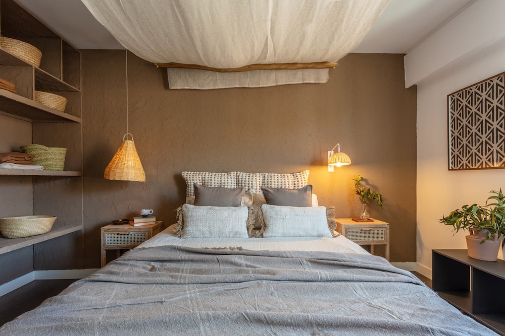 Wukro - 2 Bedrooms and Terrace in Chamber