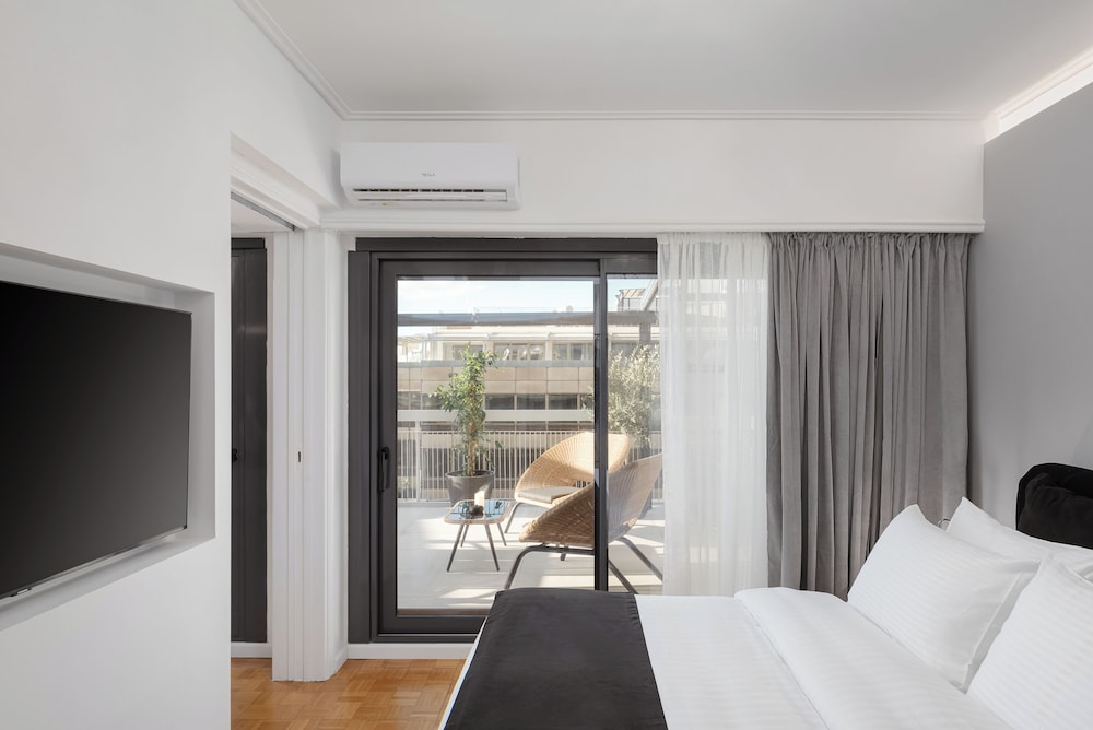 Athens Golden Light Premium Residence
