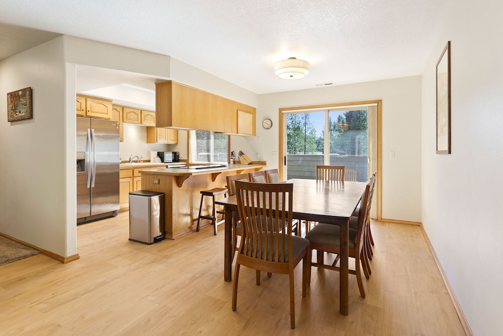 6 Approach 4 Bedroom Home