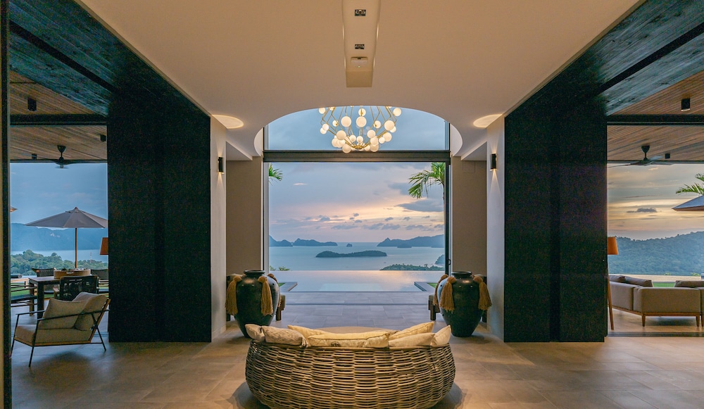 Villa Vista - Ultra-Luxury Private Villa
