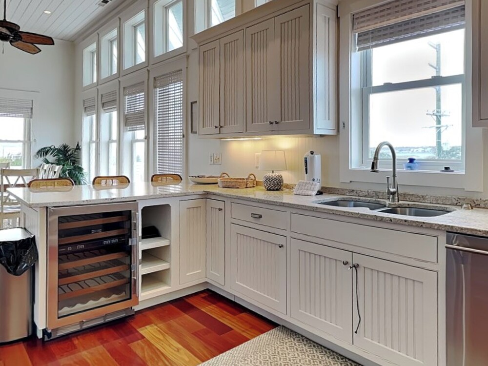 Windansea by Topsail Realty