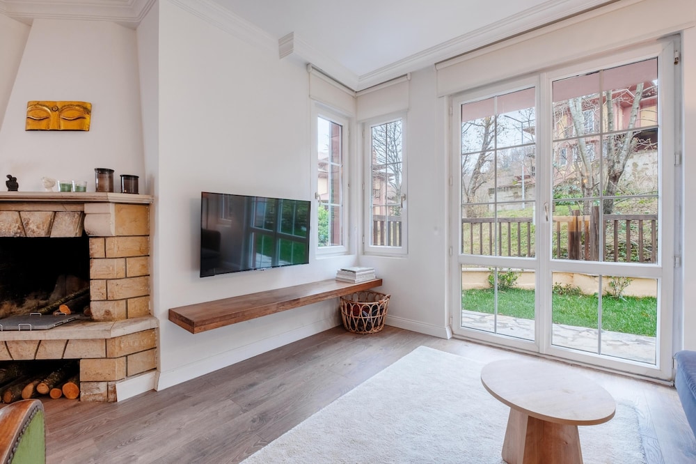 Villa With Spacious Garden in Sapanca view 4