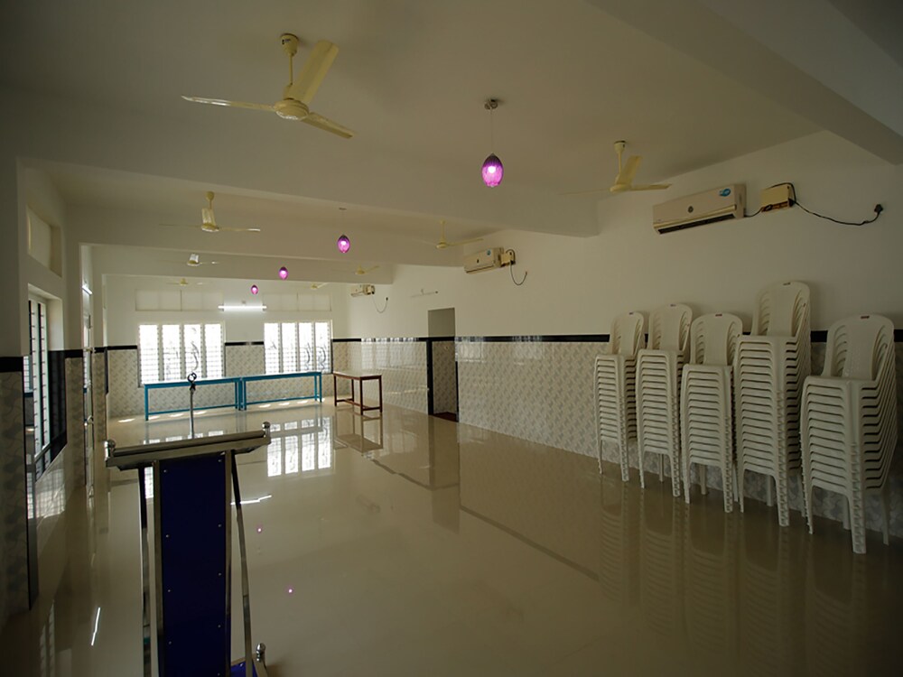 meeting & event spaces