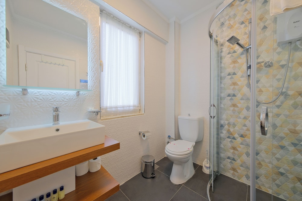Larimar Suite Otel - Image 33