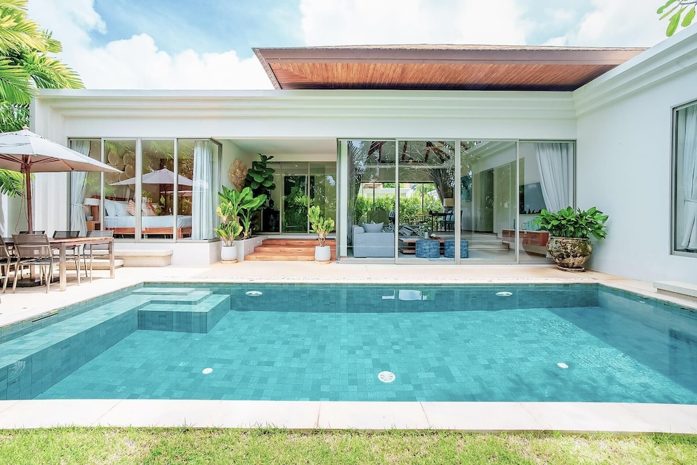 Trichada Stylish Private Pool Villa 3, Bang Tao