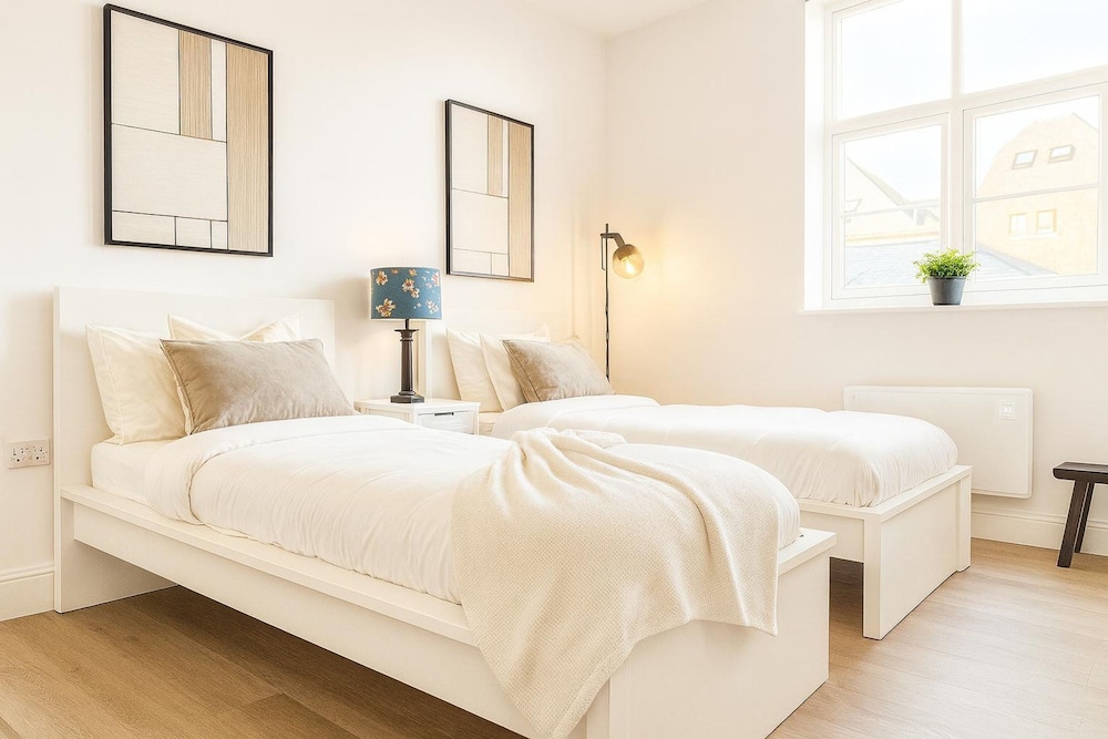 Louisville Flat 3 in Newmarket