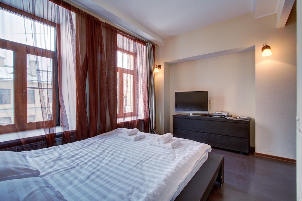STN Apartments on Nevskiy 60