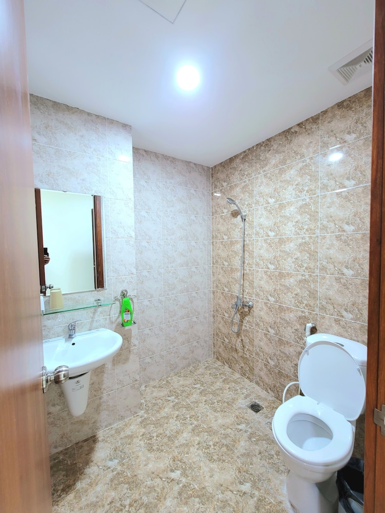 Housinco Premium 2brt view city