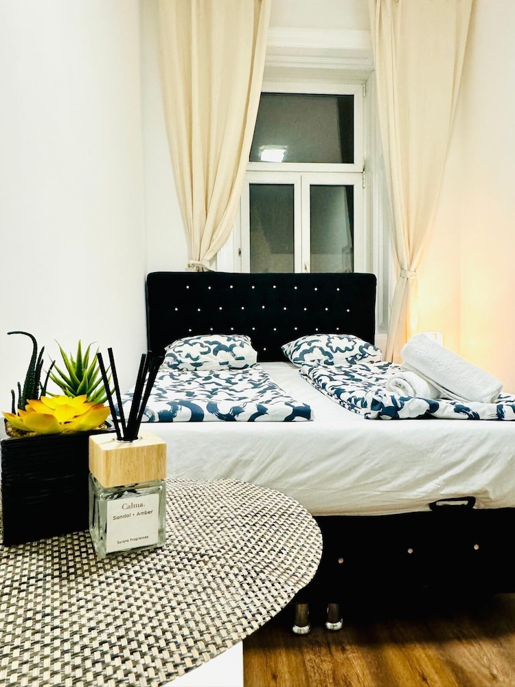 Affordable 5BR Apartment Atzgersdorf