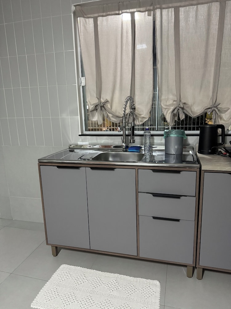 Prado Guest House
