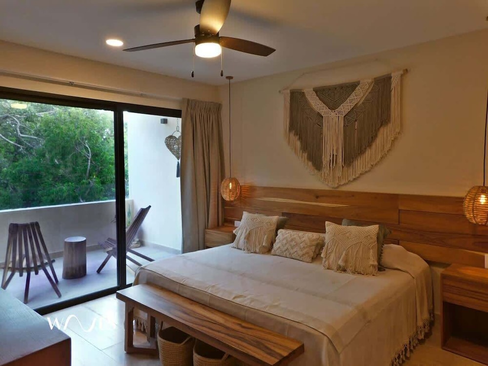 2 BR Amazing Pool Top Amenities Wifi 2FL Gym
