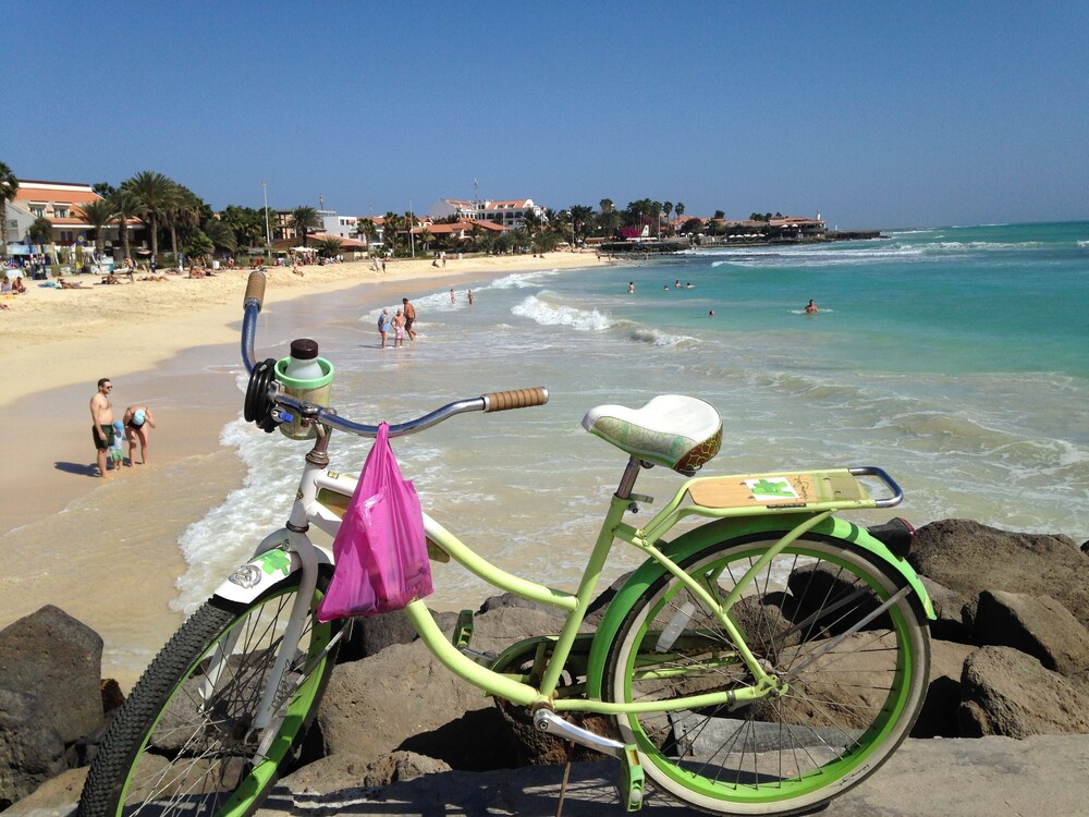VILLA TORTUGA BEACH RESORT