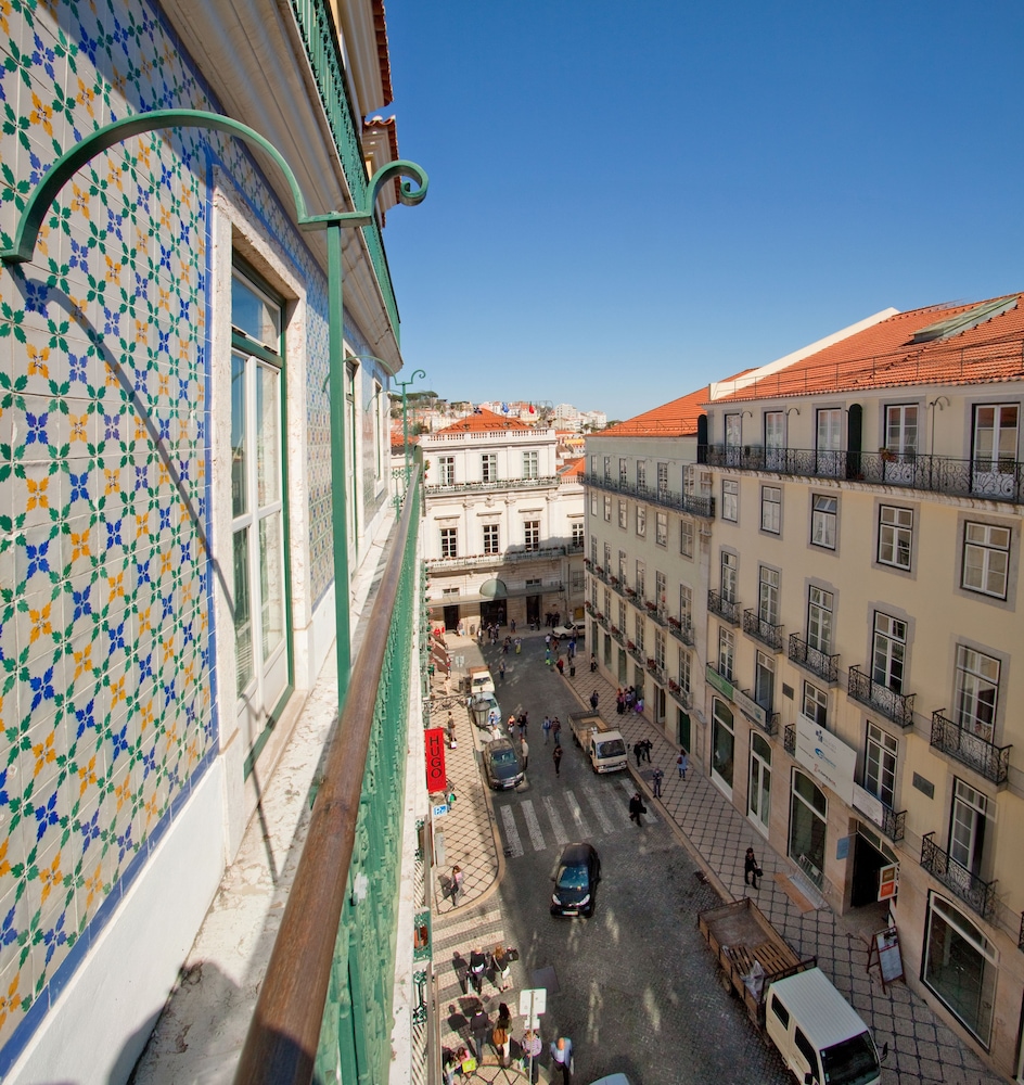 Chiado Apartments