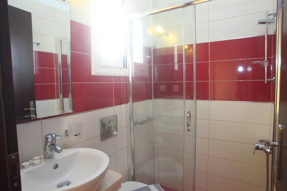 Aggelina en Lefkada — bathroom