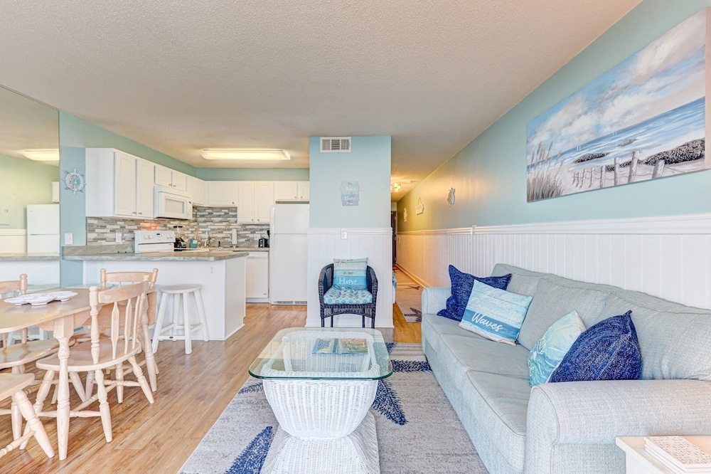 0207 Dancing Tides 1 Bedroom Condo