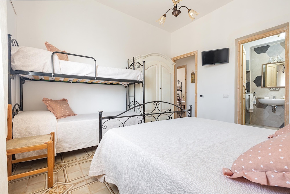 2723 B&B Le Maison di Mavi by Barbarhouse view 2