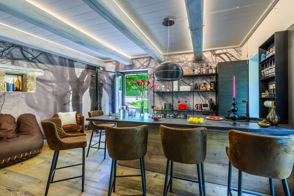 Casalino Galassi 4 2 by Marche Holiday Villas