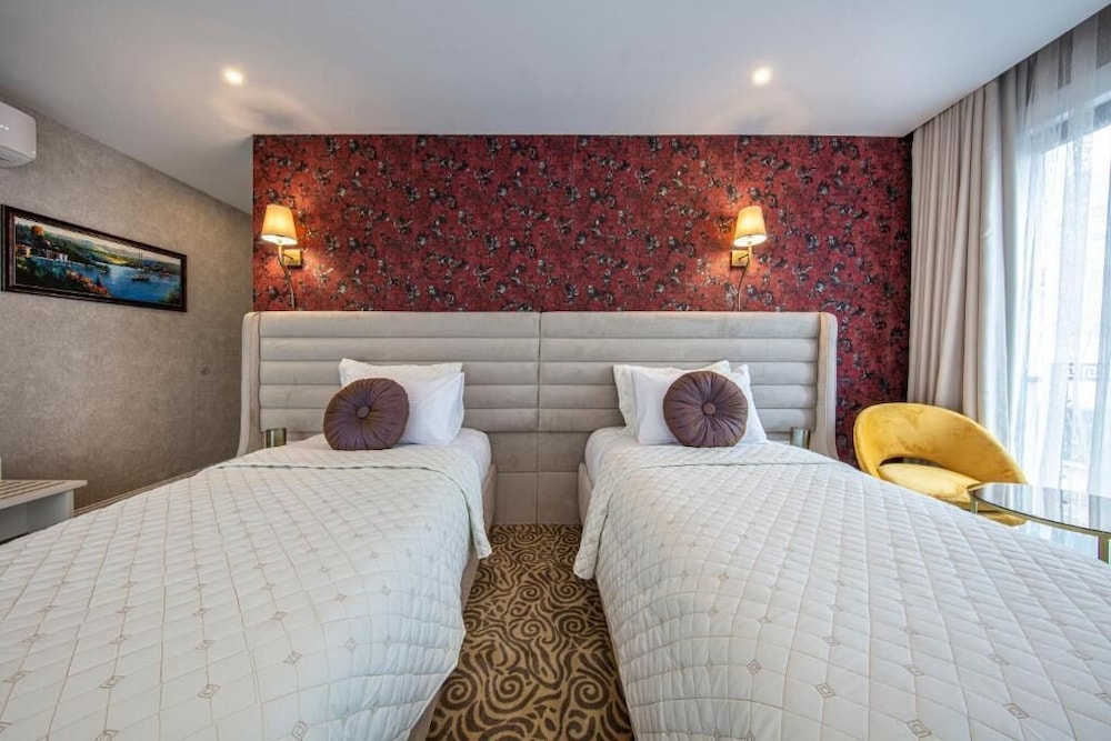 Mr Beyaz Butik Otel - Image 15