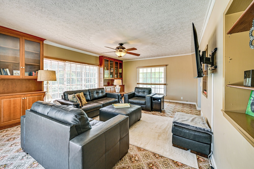 Rural & Private Dover Retreat: Close to Wineries!