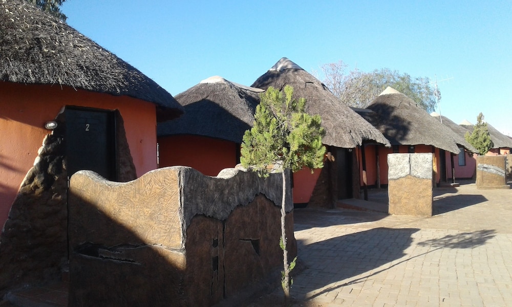 Gaetsho Lodge