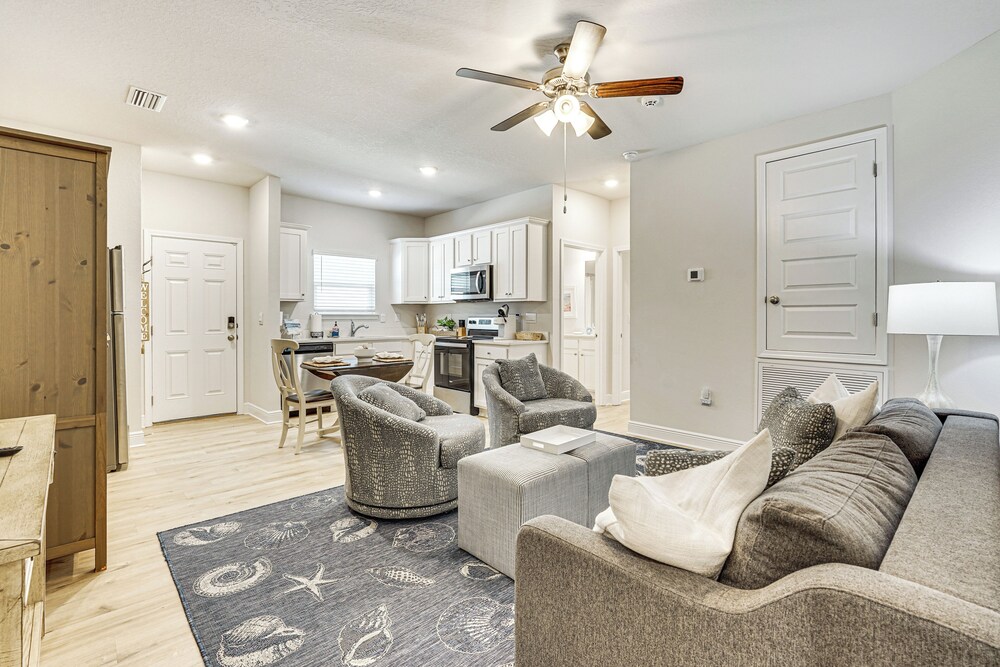 Beach Access: Port St Joe Home w/ Screened Patio!