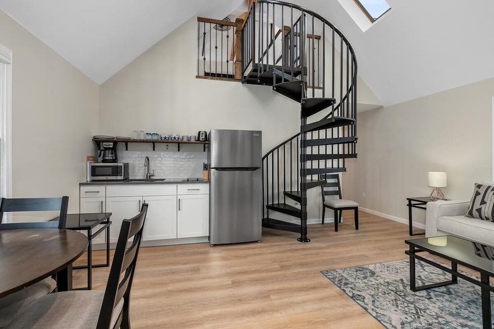 Riverview Loft