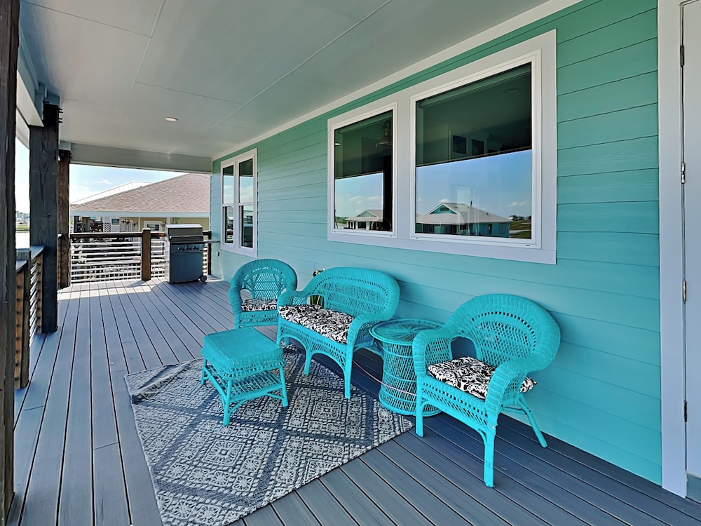 The Salty Dog at Copano Bay by Miss Kitty’s