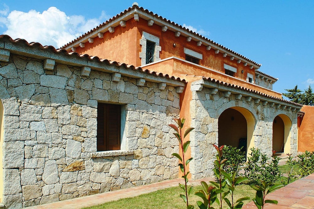 Apartment in Monte Petrosu Near San Teodoro photo 4