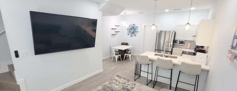 Villas De Laguna 4 3 Bedroom Townhouse