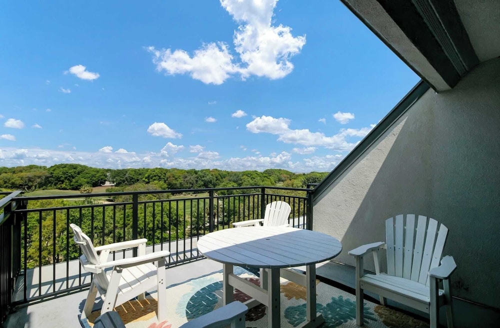 423 C Shipwatch by Avantstay Ocean Views Community Pool Close to Beach