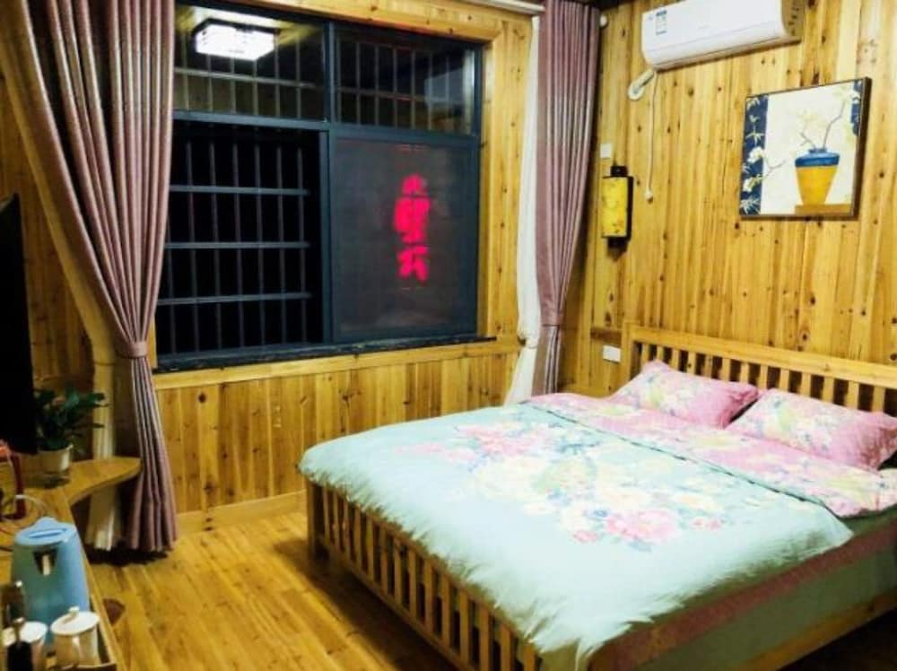 Zhangjiajie Yunqi Inn view 4