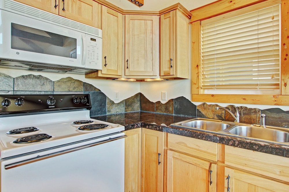 Estes Park Vacation Lodging