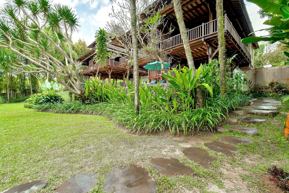 Villa Atas Awan