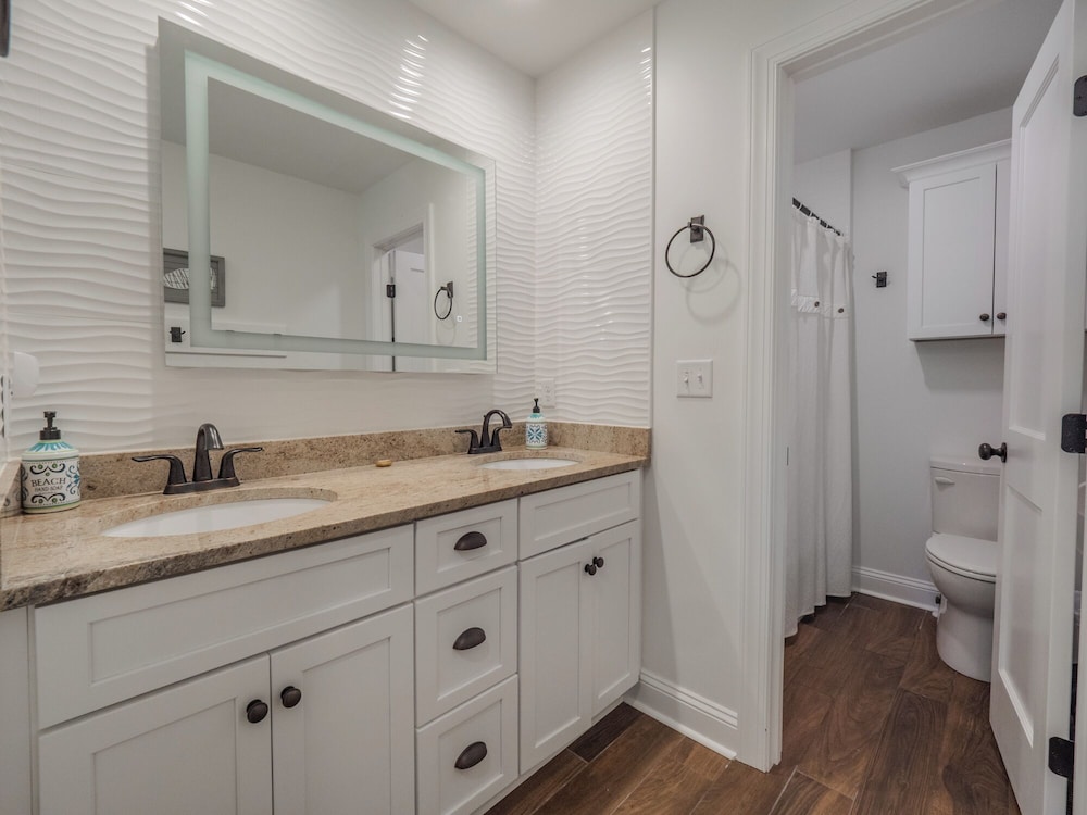 C-Maid by Topsail Realty