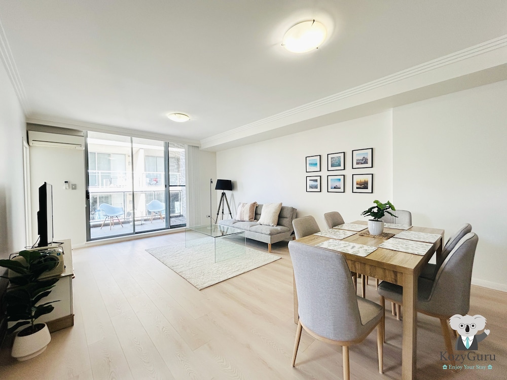 Kozyguru | Homebush West | 3Bed 2Bath Apt +Parking