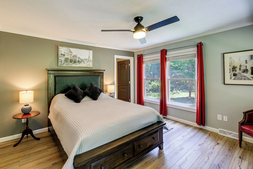 Creekside Retreat w/ Mtn Views in Lambsburg!