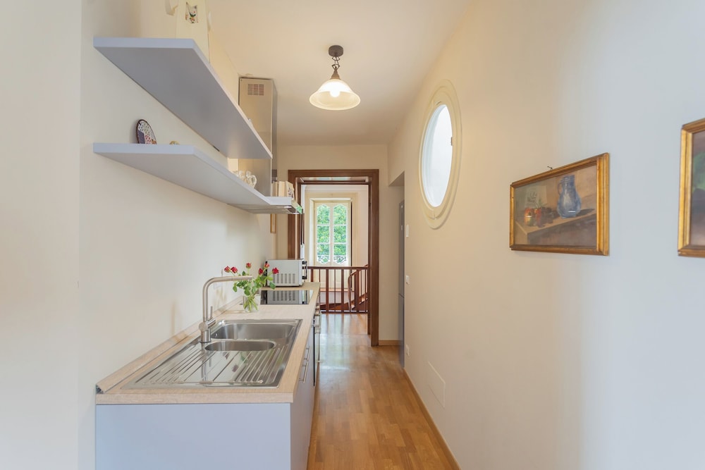 Luxury Apartments in Villa Cardinal Ciceri by Rent all Como