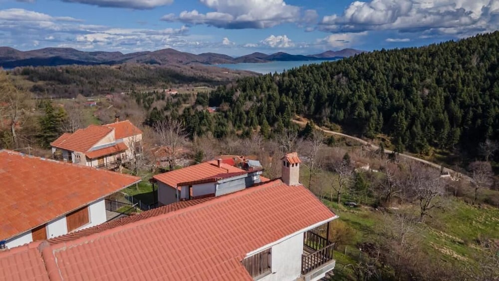 Alonia Forest House - Limni Plastira Getaway